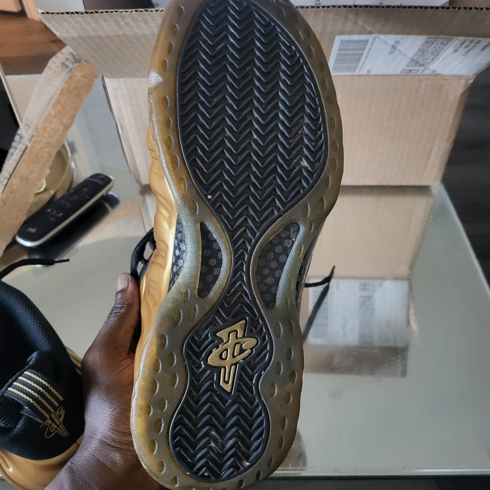 Nike Air Foamposite Pro Metallic Gold Men's Size 12 - Picture 8 of 9